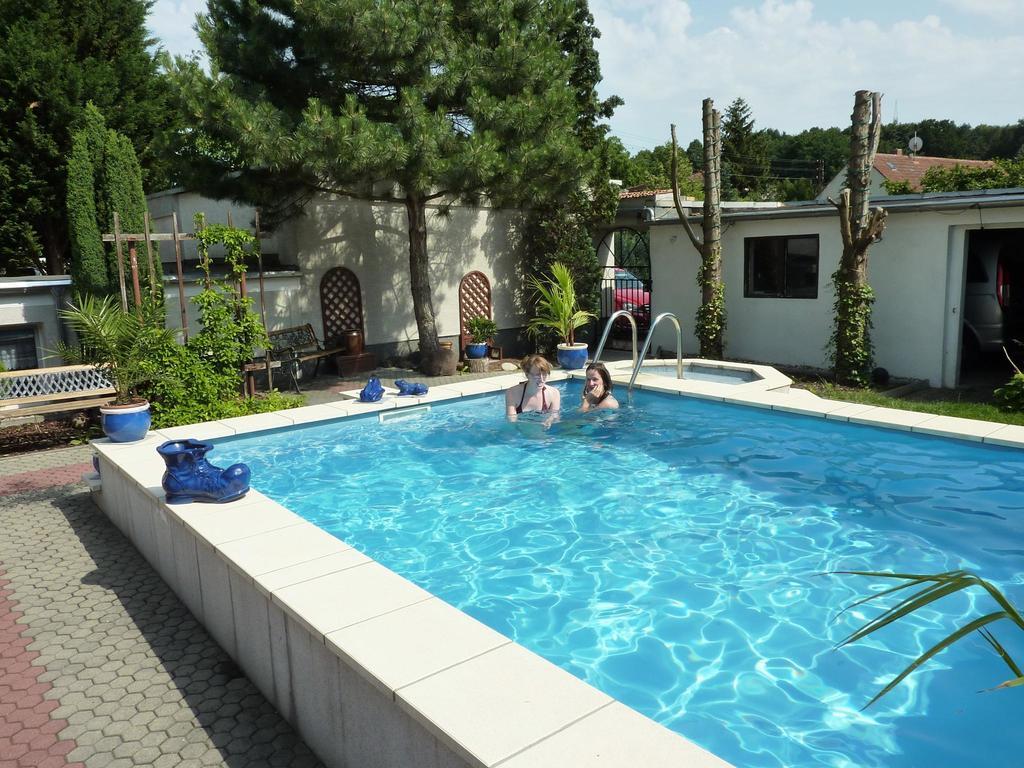 Pension Muench "Am Anger" Neuseusslitz Экстерьер фото